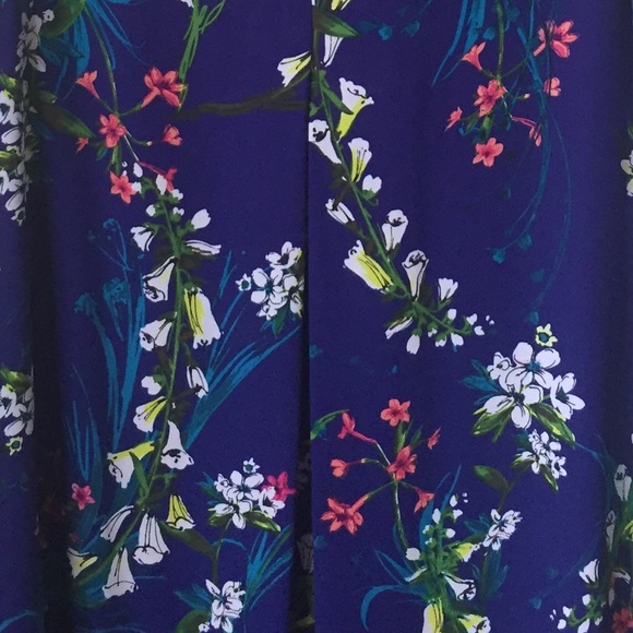 Floral Worthington Sleeveless Dress - Picture 5 of 6